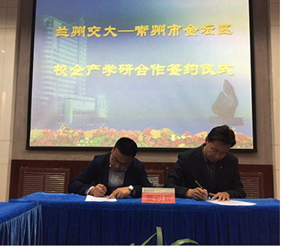 У������